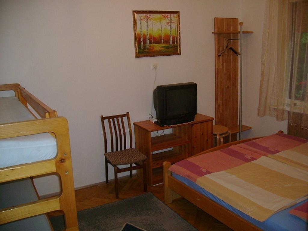 Sosto Apartman Siófok Rum bild